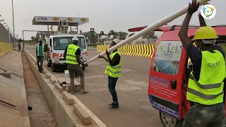 Montage des Lampadaires solaires EGENT solar à PIA