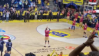 Efsanemiz Jan Vesely’ye Barcelona formasıyla Ülker Arena’da duygusal karşılama 🥹