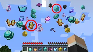 Minecraft UHC but random LOOT drops from the sky...