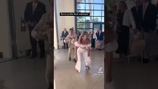 A Wedding Entrance You Won’t Forget 👏👰‍♀️🏈 #wedding #weddingvideo #funnywedding #weddingentrance