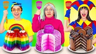 BATALLA DE COCINA DE MÍ VS. ABUELA VS. POMNI 🍰 Trucos de recetas deliciosas por 123 GO! CHALLENGE