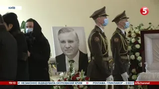 "2002 рік, Москва, Україна йде в НАТО": як згадують друзі та колеги першого очільника МЗС Зленка