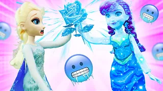 Historinha infantil com a boneca Anna e a boneca Elsa. Uma rosa congelante. Vídeo para meninas.