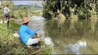 Nos nunca tinha pescado do outro lado, foi de escolher muitos peixes!!!