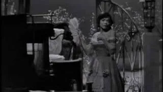 Eartha Kitt - Just An Old Fashioned Girl