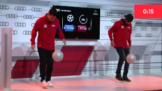 Messi vs Neymar juggling the ball / www.weloba.com