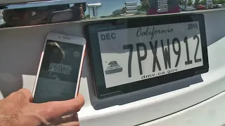 Electronic License Plates Let Drivers Customize Display by Phone