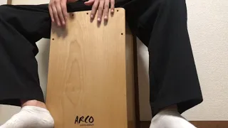 Short Cajon groove with split hand technique