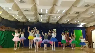 Przedszkole Karmelki: Choreografia "Sofia"