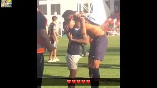 Neymar offre son maillot à un petit supporter du PSG  : Nimes vs PSG