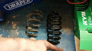 Seat Audi A4  Rear Coil Spring Replacement