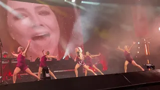 Lindsey Stirling: Love Goes On And On (Kansas City, Missouri - July 3, 2021)