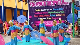Tari piring oleh Ekstrakurikuler tari SDIT Fadhilah Pekanbaru