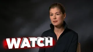 A Private War Featurette with Rosamund Pike, Jamie Dornan and Matthew Heineman | ScreenSlam