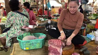 Prahok and pork with tamarind leaves stir fried