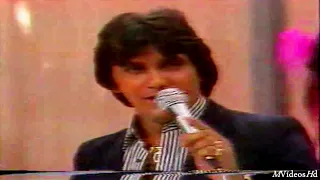 Carlos Alexandre canta "Cartão postal" no Clube do Bolinha (1983) INÉDITO