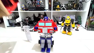 Real Transforming Optimus Prime RC by Jada toys