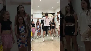 Les pedí que improvisaran una canción en el momento 😱😳