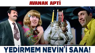 Avanak Apti Türk Filmi | Apti ile Barut Osman, Nevin İçin Kapışıyor!