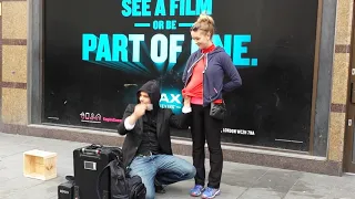 Amazing street magician in London