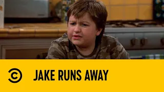 Jake Runs Away | Two And A Half Men | Comedy Central Africa