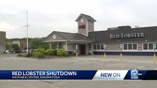 Wauwatosa Red Lobster shut down, auction underway for items inside