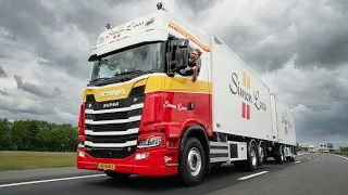 Met de combi van Enschede naar Jeruzalem en truckspotters spotten langs de A1!