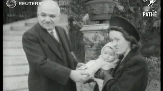 DEFENCE: World War Two: Ivan Maisky honours convoy heroes at Soviet Embassy in London (1943)