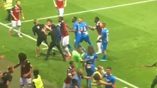 Dimitri Payet threw bottles back into the crowd | Nice vs Marseille