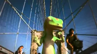 GEICO Gecko's Journey on the Brooklyn Bridge   iSpot tv