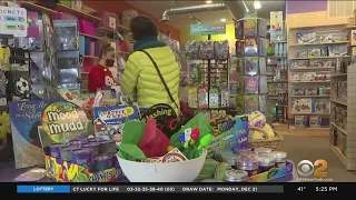 Expert Suggests Last-Minute Holiday Gifts For Children