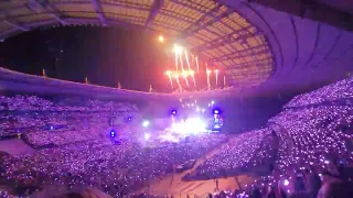 COLDPLAY - A SKY FULL OF STARS LIVE PARIS