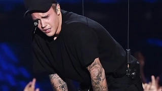 Justin Bieber Crying After Performing What Do You Mean - MTV VMA's