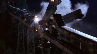 Under Siege 2 - Train Crash / Ending Scene (1080p)