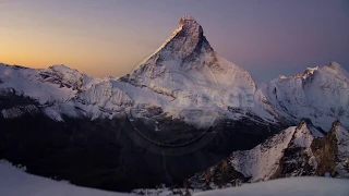 Epic Matterhorn Aerial Stock Footage epische Luftaufnahmen des Schweizer Wahrzeichen Morgendämmerung