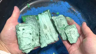 💙💚FLAKEY BLUE AND GREEN METALLIC DYED GYM CHALK PART 2 … AND THE REFORMS! // ASMR // SLEEP AID