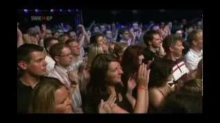 Kelly Clarkson - 02 Walk Away (Live Baden - Germany 2009)