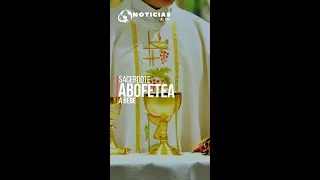 #shorts Sacerdote abofetea a bebé