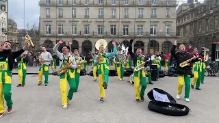 LES YEUX D'EMILIE - Palais Royal (Paris)