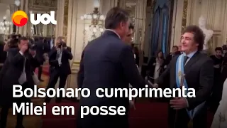 Bolsonaro e família cumprimentam Milei durante posse na Argentina