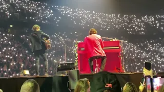 James Arthur - Falling Like The Stars ft. Dean Lewis  (live Manchester Arena 15.3.24)