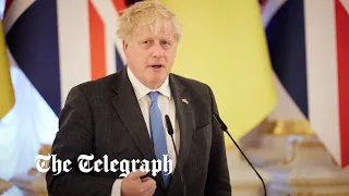 Boris Johnson pledges to train Ukraine forces during surprise Kyiv visit