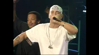 Eminem feat. Dr. Dre - Forgot About Dre (Live in Santa Monica, California) (2001)