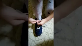 #shorts   Быстрый способ завязать шнурки