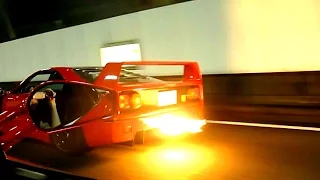 Ferrari F40: Burnout and loud Backfire Sound!