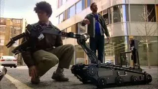 the it crowd bomb robot