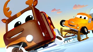 Baby Carrie the CANDY CAR is a REINDEER! - Tom's Paint Shop in Car City 🎨 l Cartoons for Kids