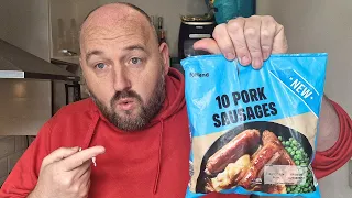 ARE THESE 10p SAUSAGES ANY GOOD ??? - New Iceland £1 Range - Food Review - COMPARE THEM TO RICHMOND