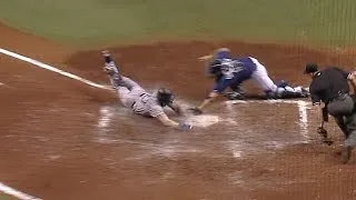 2010 ALDS Gm 5: Vlad races home on a botched double play