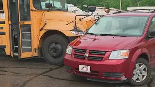 Bus blockade leaves Groveport Madison students stranded